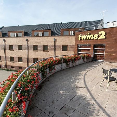 Hotel Twins II Varsovie Extérieur photo