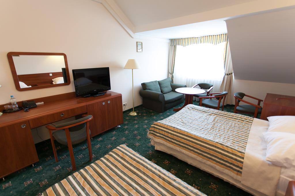 Hotel Twins II Varsovie Chambre photo