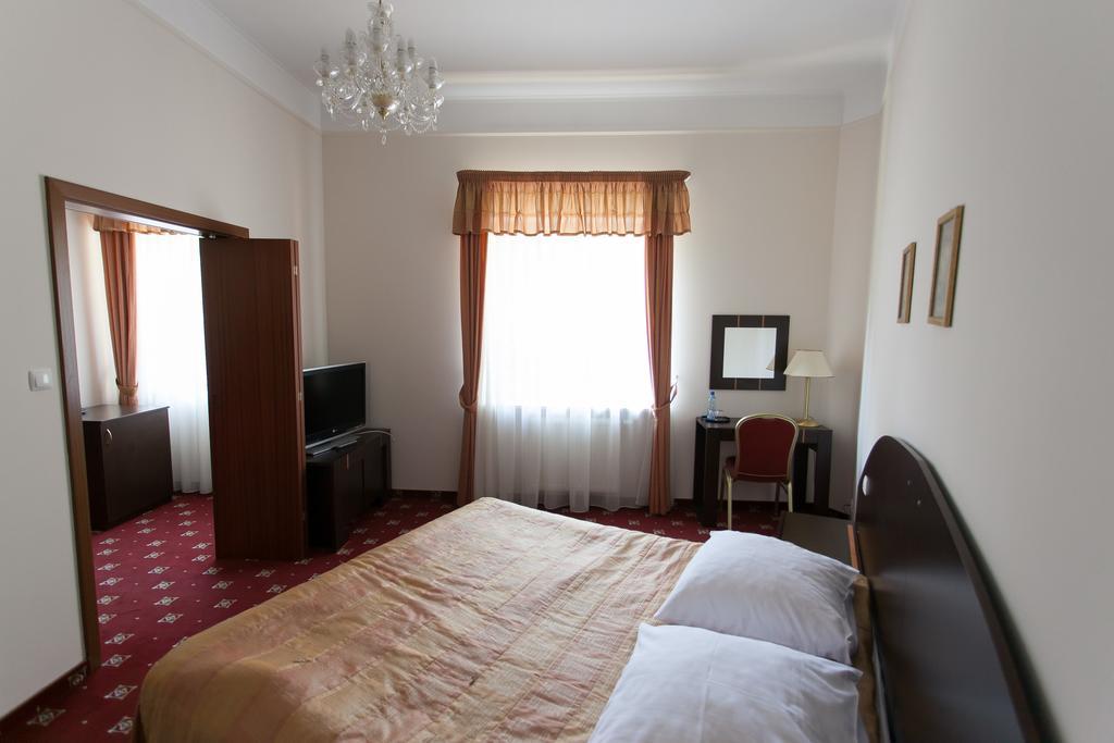Hotel Twins II Varsovie Extérieur photo